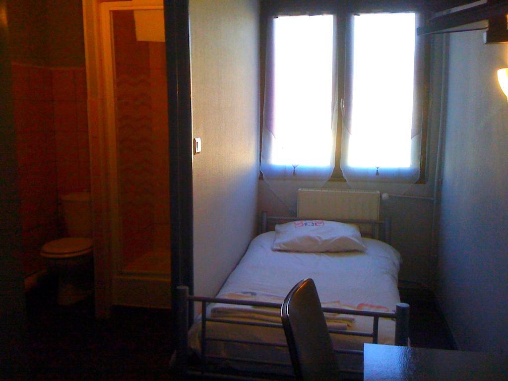 Pension Hotel Restaurant De La Place Voujeaucourt Стая снимка